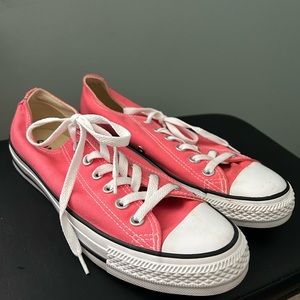 Pink converse Chuck taylors m6.5 women’s 8.5